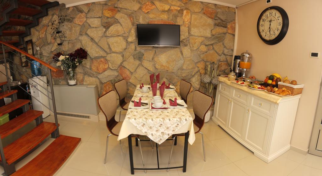 Bed & Breakfast Garden40 Belgrado Buitenkant foto